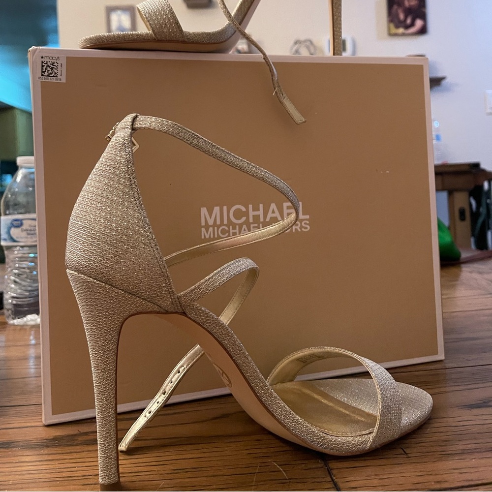 Michael kors size 11